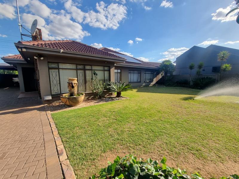 4 Bedroom Property for Sale in Risiville Gauteng