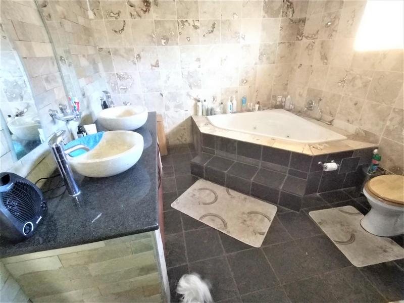 3 Bedroom Property for Sale in Three Rivers Gauteng