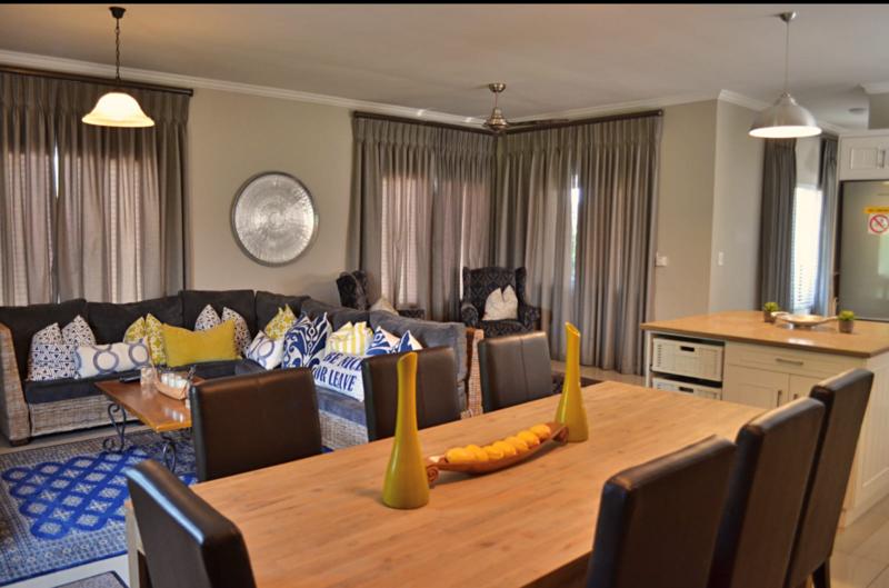 To Let 2 Bedroom Property for Rent in Saddlebrook Estate Gauteng