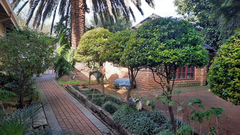 3 Bedroom Property for Sale in Glen Marais Gauteng