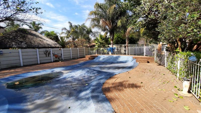 3 Bedroom Property for Sale in Glen Marais Gauteng