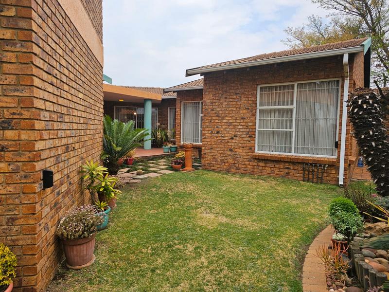 3 Bedroom Property for Sale in Pomona Gauteng