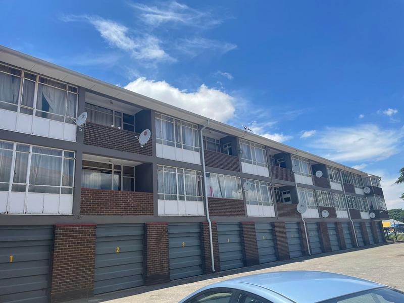 2 Bedroom Property for Sale in Rhodesfield Gauteng