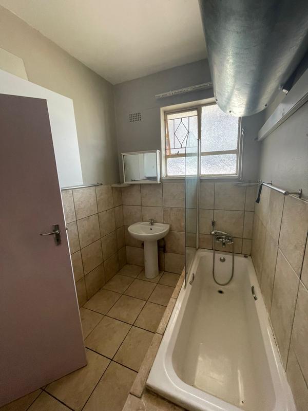 2 Bedroom Property for Sale in Rhodesfield Gauteng