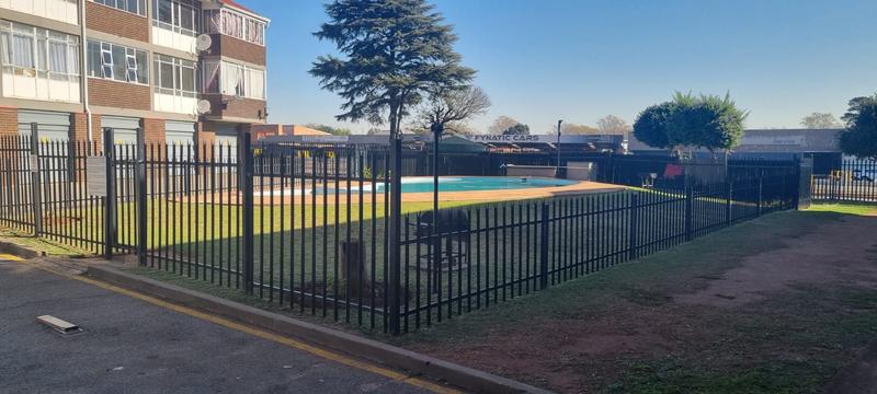 2 Bedroom Property for Sale in Rhodesfield Gauteng