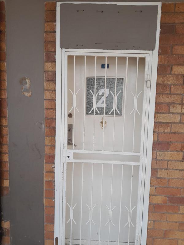 2 Bedroom Property for Sale in Rhodesfield Gauteng