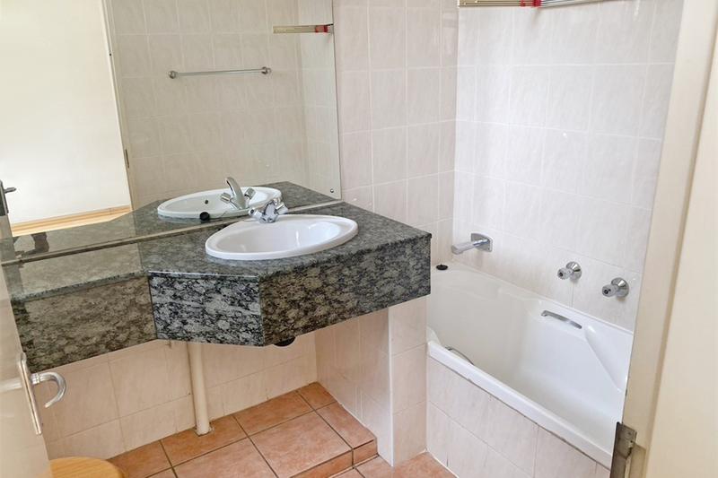 1 Bedroom Property for Sale in Illovo Gauteng