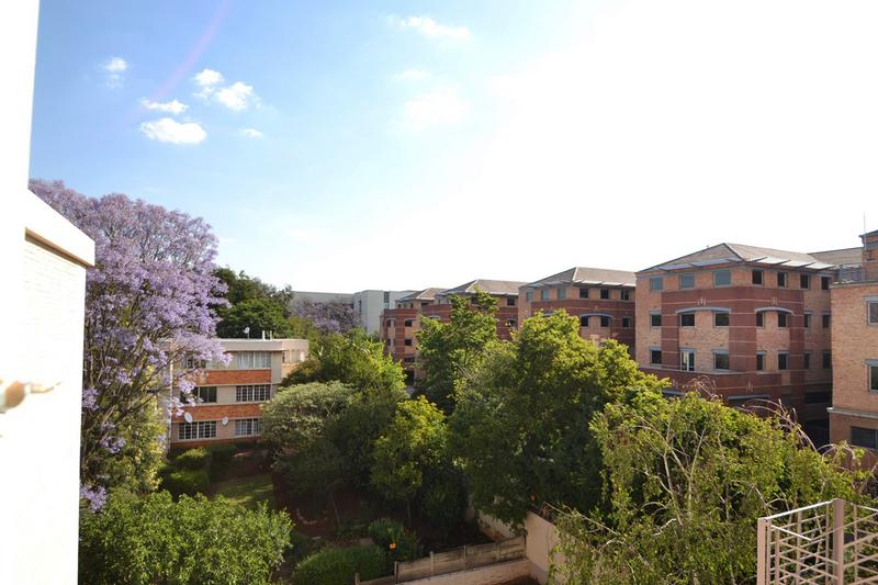 1 Bedroom Property for Sale in Illovo Gauteng