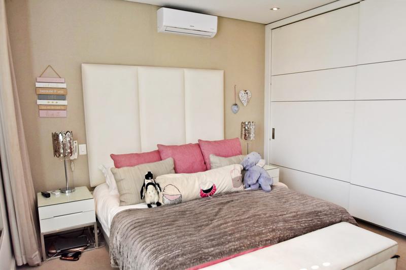 5 Bedroom Property for Sale in Sandown Gauteng