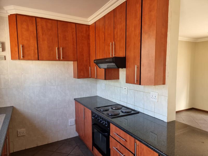 2 Bedroom Property for Sale in Rensburg Gauteng
