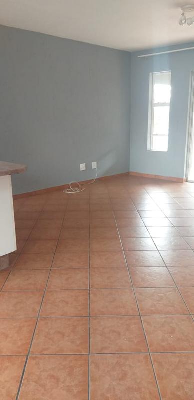 2 Bedroom Property for Sale in Rensburg Gauteng