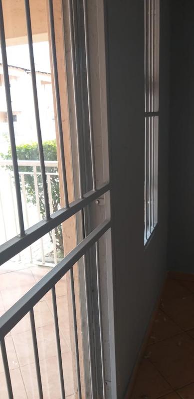 2 Bedroom Property for Sale in Rensburg Gauteng