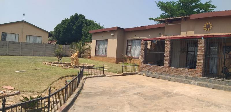 4 Bedroom Property for Sale in Rensburg Gauteng