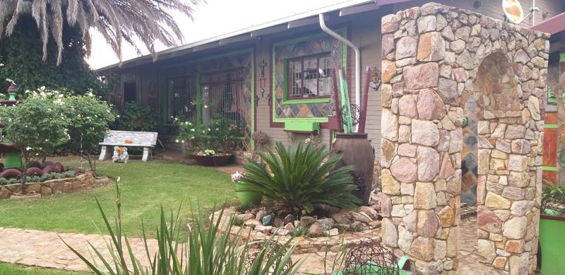 4 Bedroom Property for Sale in Rensburg Gauteng