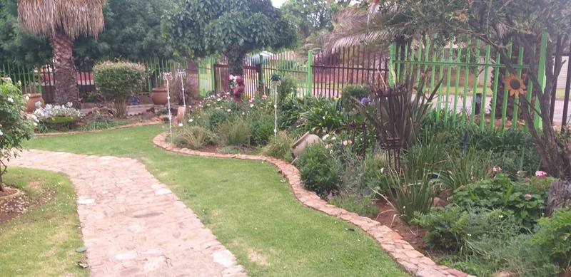 4 Bedroom Property for Sale in Rensburg Gauteng