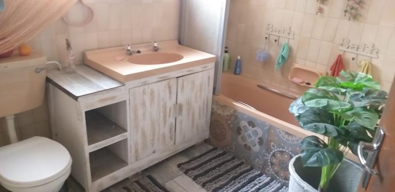 4 Bedroom Property for Sale in Rensburg Gauteng