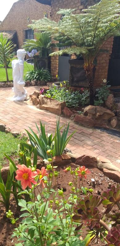 3 Bedroom Property for Sale in Rensburg Gauteng