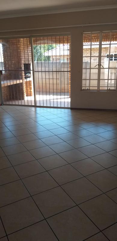 5 Bedroom Property for Sale in Heidelberg Gauteng