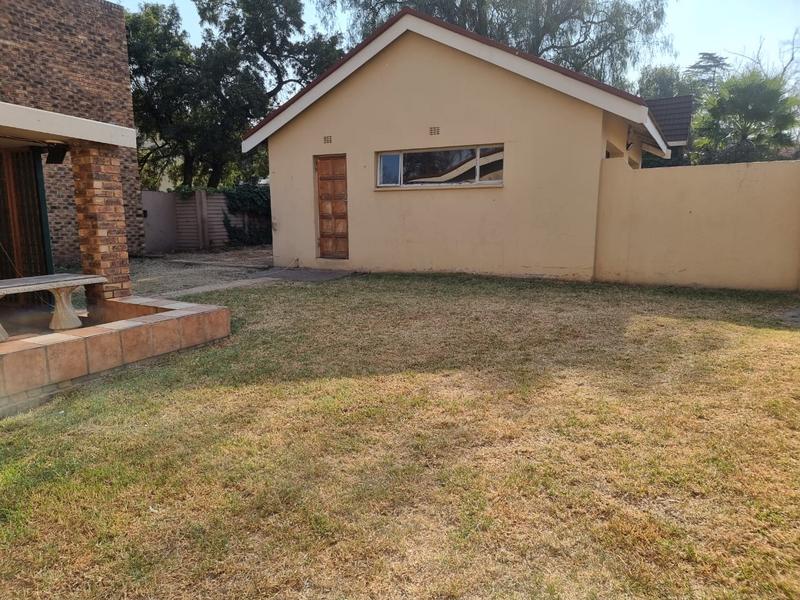 6 Bedroom Property for Sale in Heidelberg Gauteng