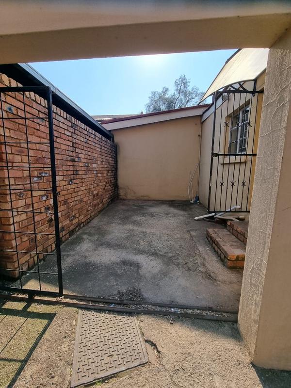 6 Bedroom Property for Sale in Heidelberg Gauteng