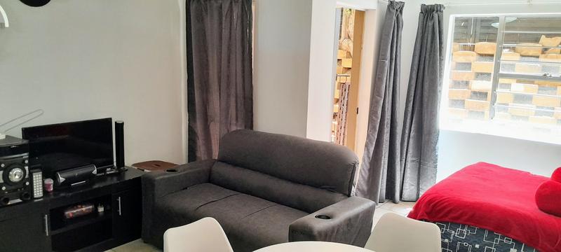 1 Bedroom Property for Sale in Braamfontein Gauteng