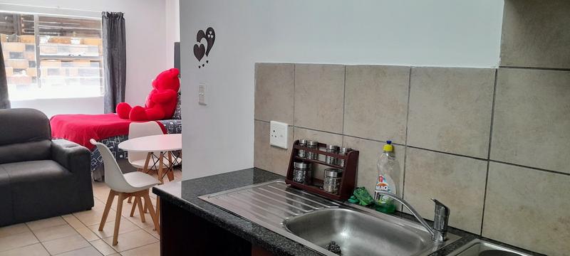 1 Bedroom Property for Sale in Braamfontein Gauteng