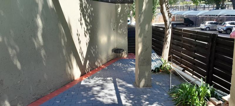 1 Bedroom Property for Sale in Braamfontein Gauteng