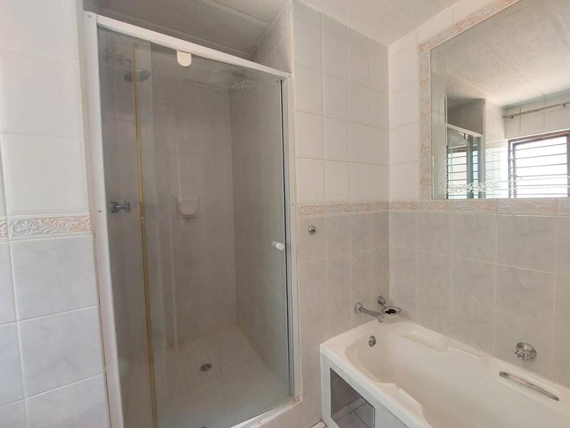 2 Bedroom Property for Sale in Northcliff Gauteng