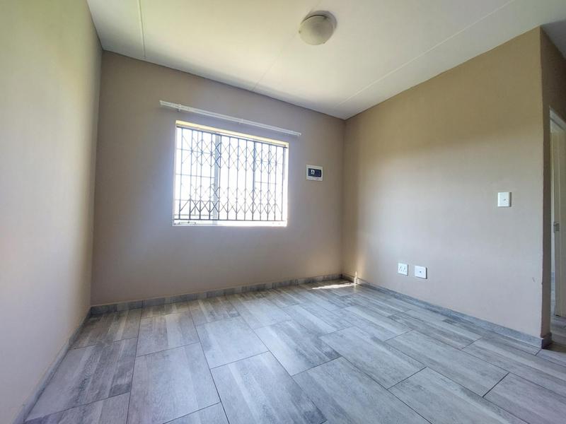 2 Bedroom Property for Sale in Fleurhof Gauteng