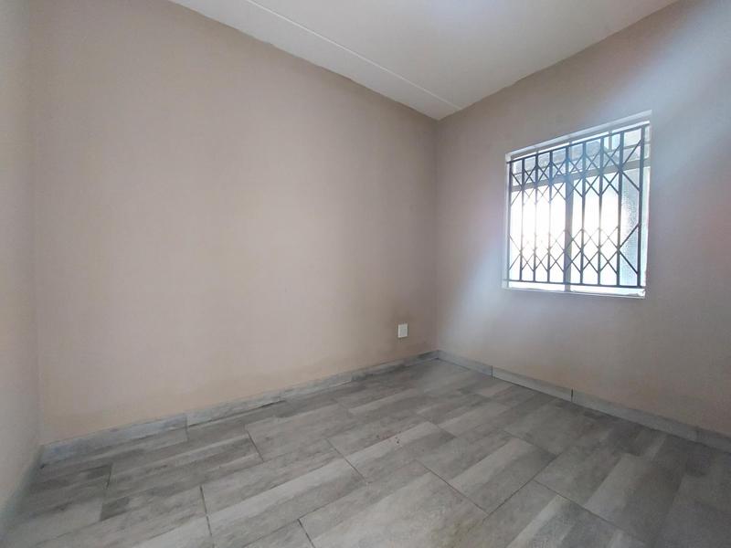 2 Bedroom Property for Sale in Fleurhof Gauteng