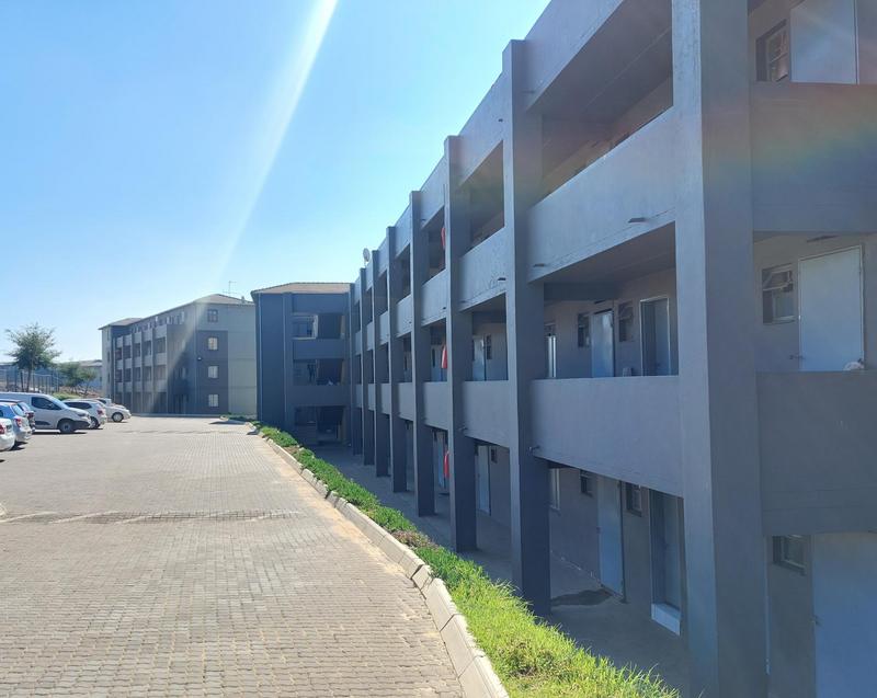 2 Bedroom Property for Sale in Fleurhof Gauteng