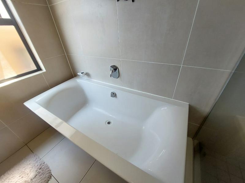 2 Bedroom Property for Sale in Fourways Gauteng