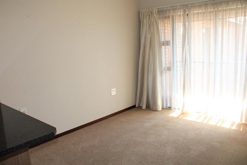 1 Bedroom Property for Sale in Olivedale Gauteng