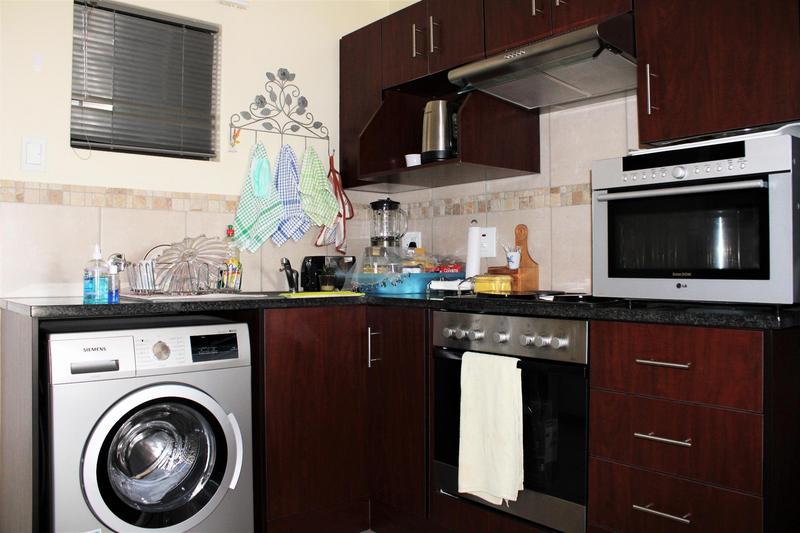 1 Bedroom Property for Sale in Olivedale Gauteng