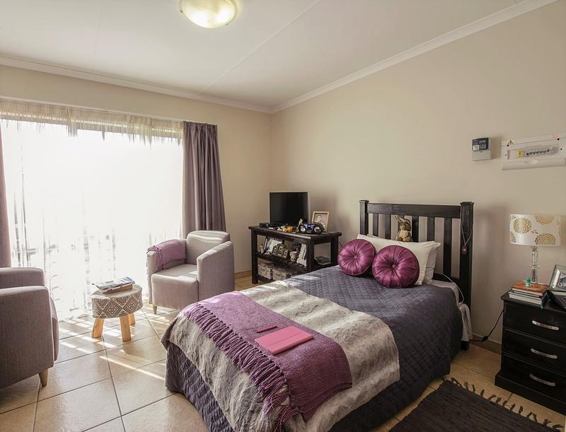 1 Bedroom Property for Sale in Douglasdale Gauteng