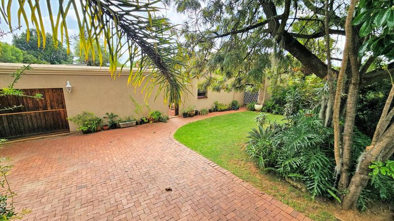 5 Bedroom Property for Sale in Elardus Park Gauteng