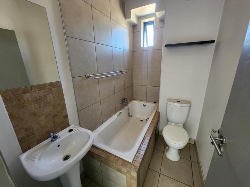 2 Bedroom Property for Sale in Elardus Park Gauteng