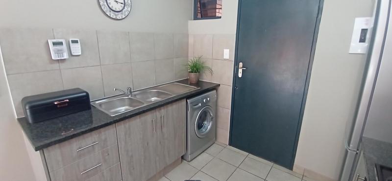 2 Bedroom Property for Sale in La Montagne Gauteng