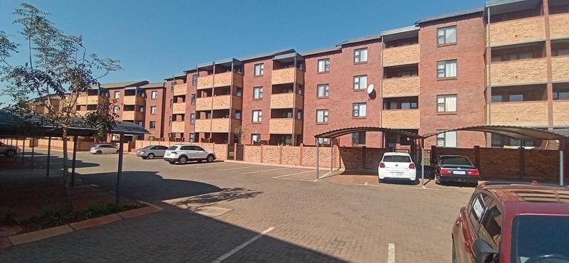 2 Bedroom Property for Sale in La Montagne Gauteng