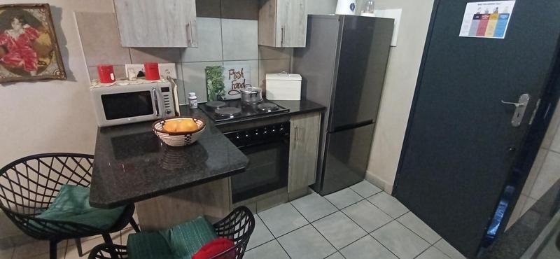 2 Bedroom Property for Sale in La Montagne Gauteng