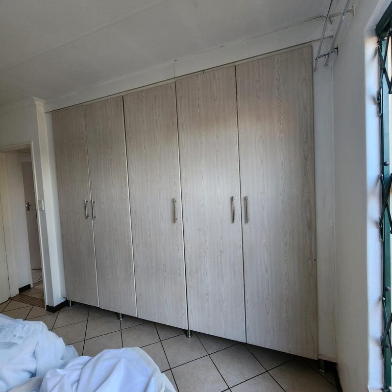 2 Bedroom Property for Sale in Mooikloof Gauteng