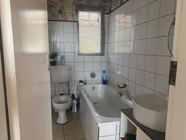 2 Bedroom Property for Sale in Newlands Gauteng