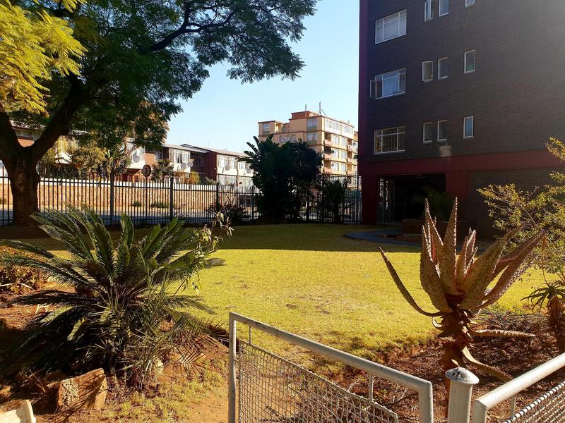 2 Bedroom Property for Sale in Sunnyside Gauteng