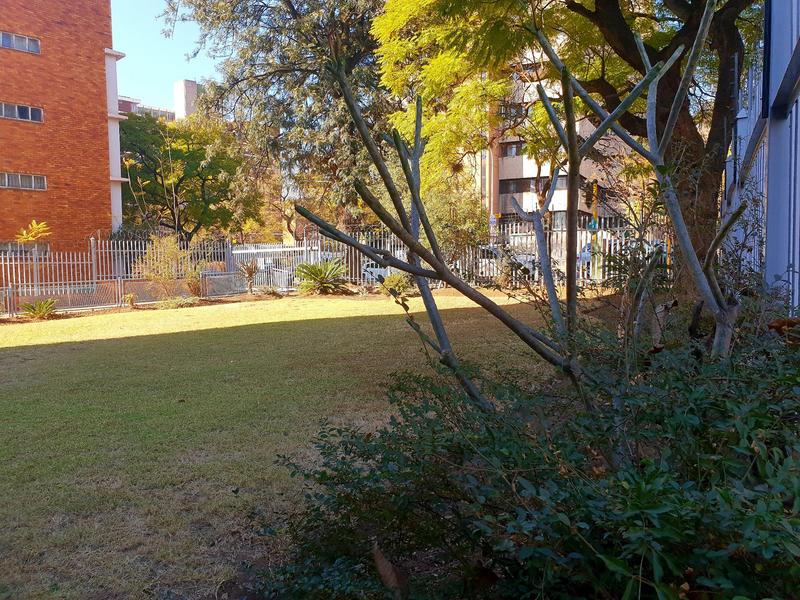 2 Bedroom Property for Sale in Sunnyside Gauteng