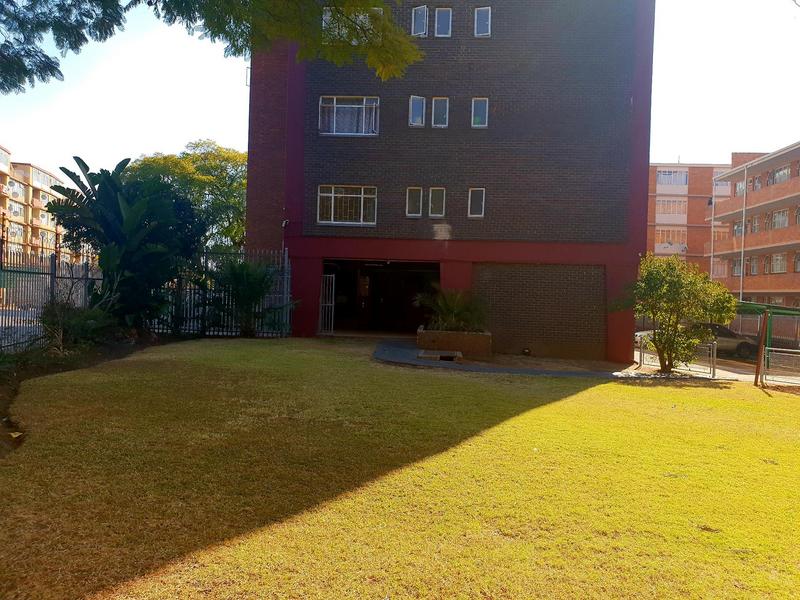 2 Bedroom Property for Sale in Sunnyside Gauteng