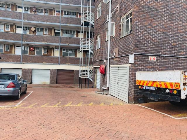 1 Bedroom Property for Sale in Sunnyside Gauteng