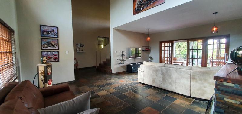 6 Bedroom Property for Sale in Val de Grace Gauteng