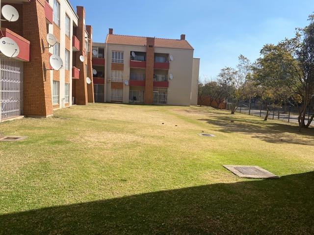 3 Bedroom Property for Sale in Waterkloof Glen Gauteng