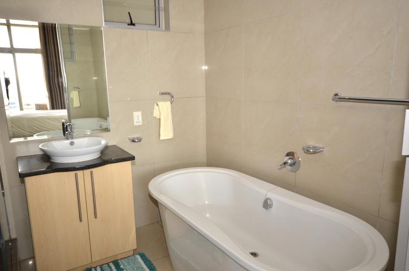 1 Bedroom Property for Sale in Sandown Gauteng
