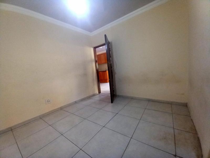 To Let 2 Bedroom Property for Rent in Westdene Gauteng